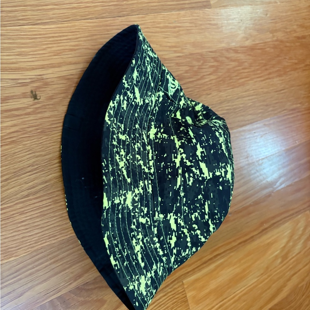 McLaren F1 Neon Green/Black Bucket Hat